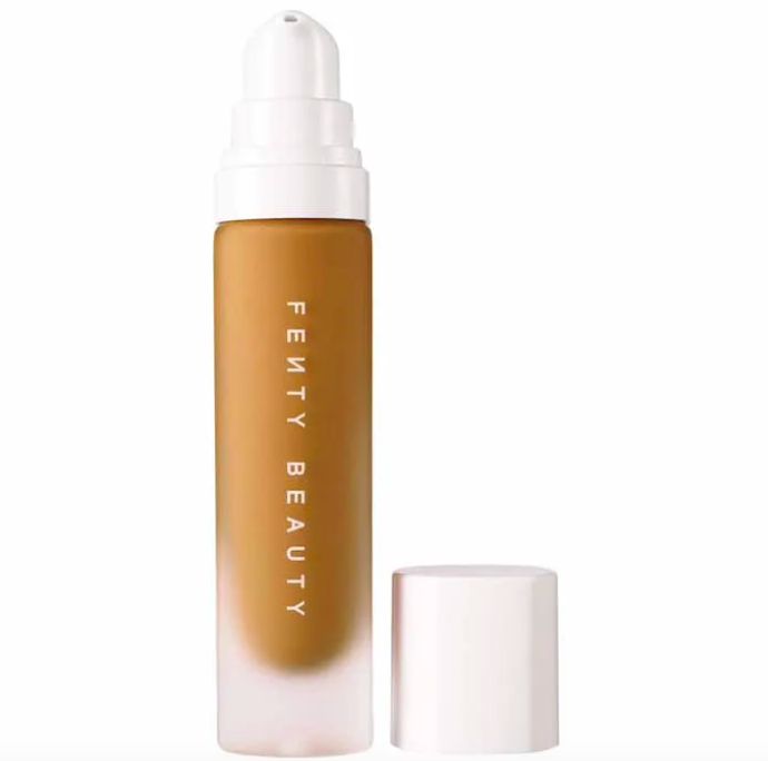  

Dlouhotrvající make-up Pro Filt'r Soft Matte Longwear Liquid Foundation, Fenty Beauty, 990 Kč
