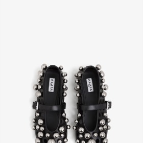  

Ballet flats with spheres, Alaïa, 1 650 USD
