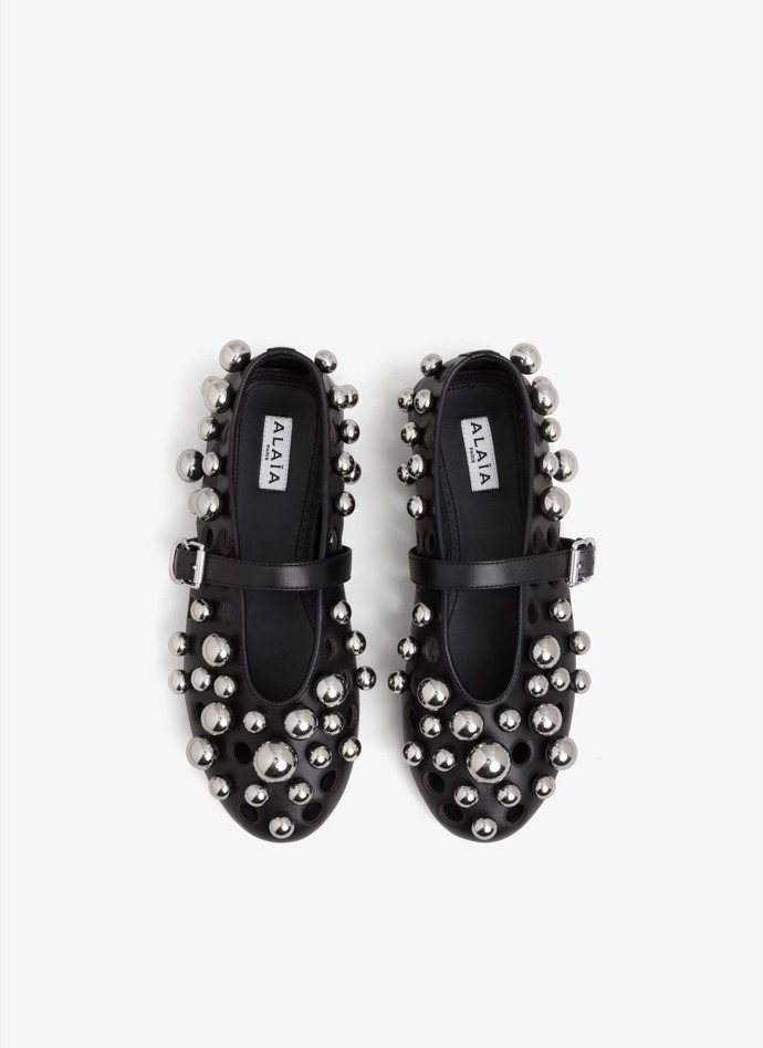  

Ballet flats with spheres, Alaïa, 1 650 USD
