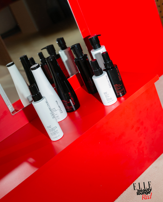 ELLE Beauty Lounge Red