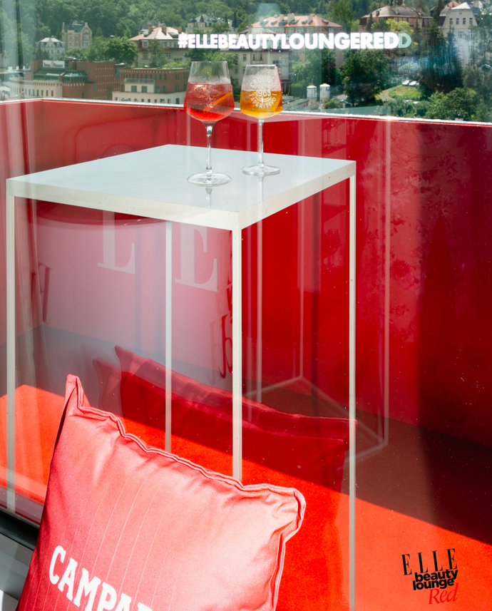 ELLE Beauty Lounge Red