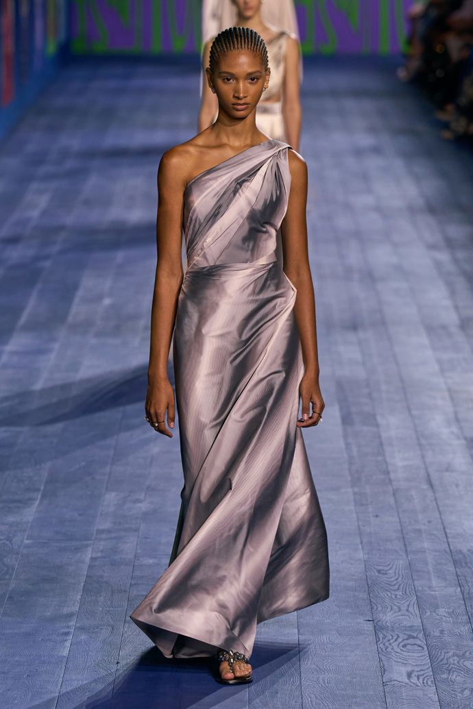 

Prohlédněte si kolekci Dior Haute Couture Autumn-Winter 2024-2025...
