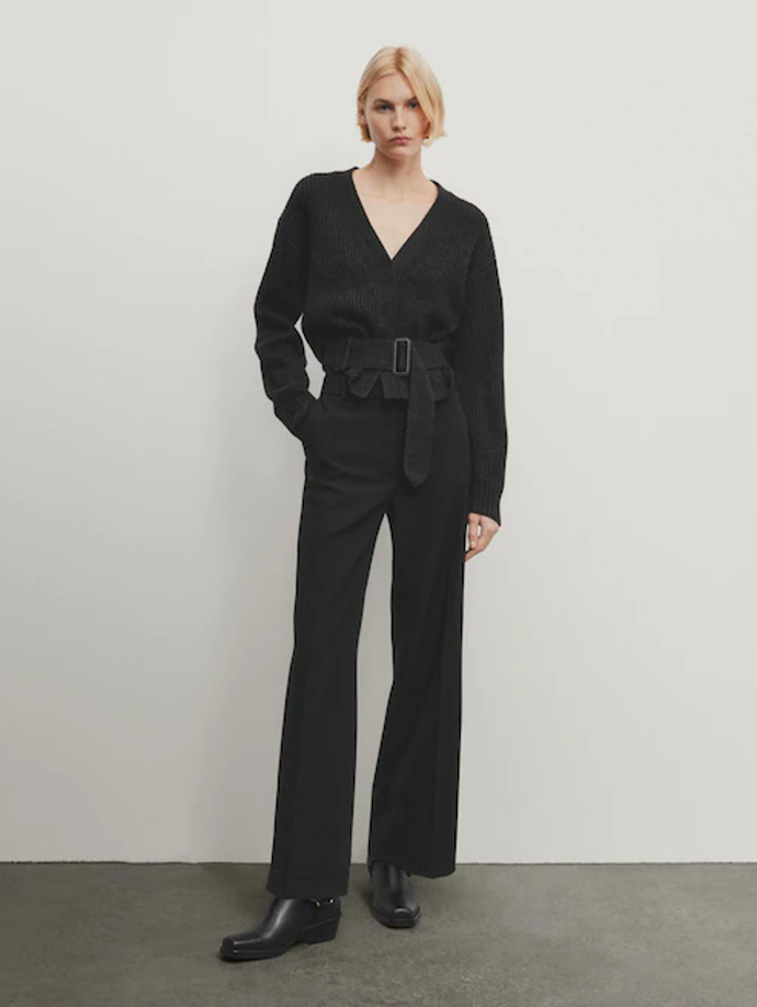  

Jednobarevné černé kalhoty straight fit, Massimo Dutti, 2595 Kč
