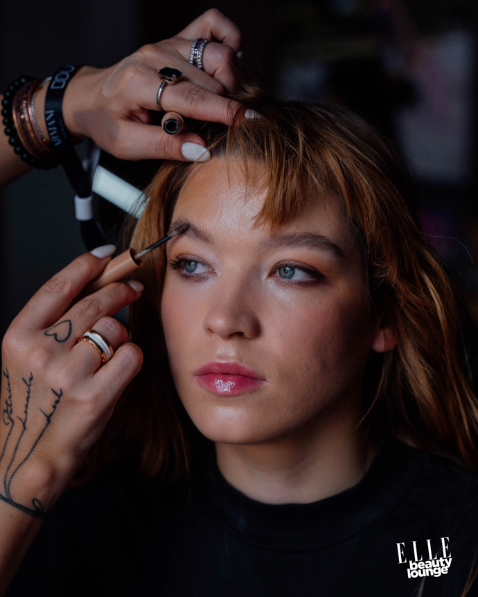 Zea

Make-up: Douglas / Armani

Vlasy: Wella
