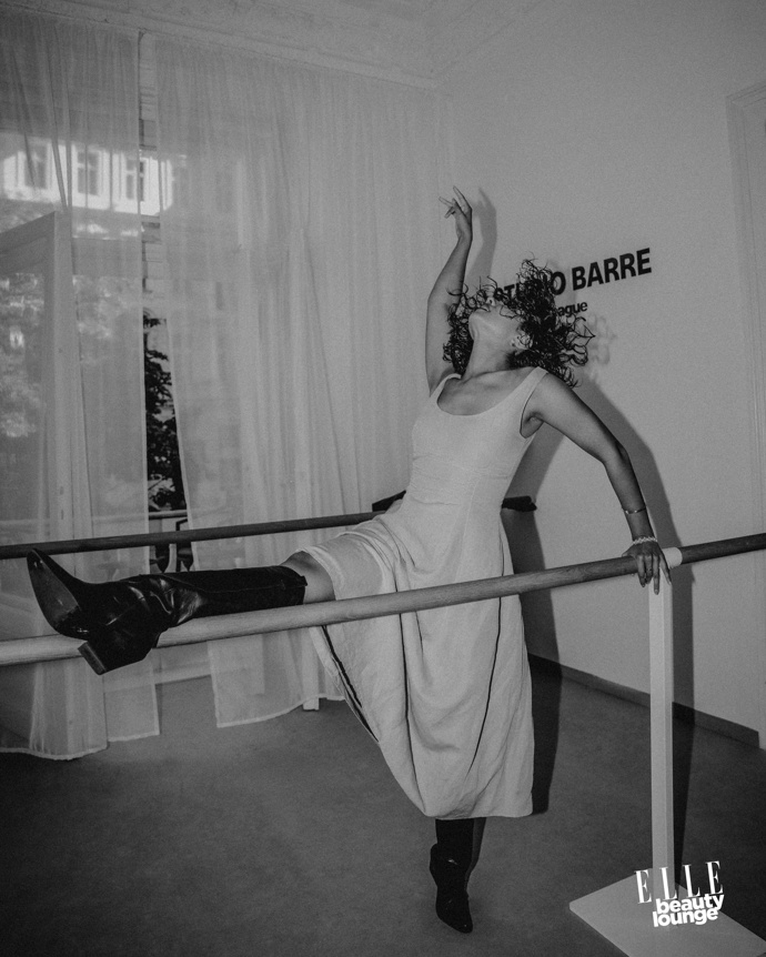 Zea 

Studio Barre

