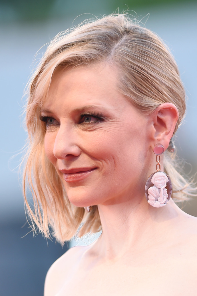  

Sčesaný bok à la Cate Blanchett

