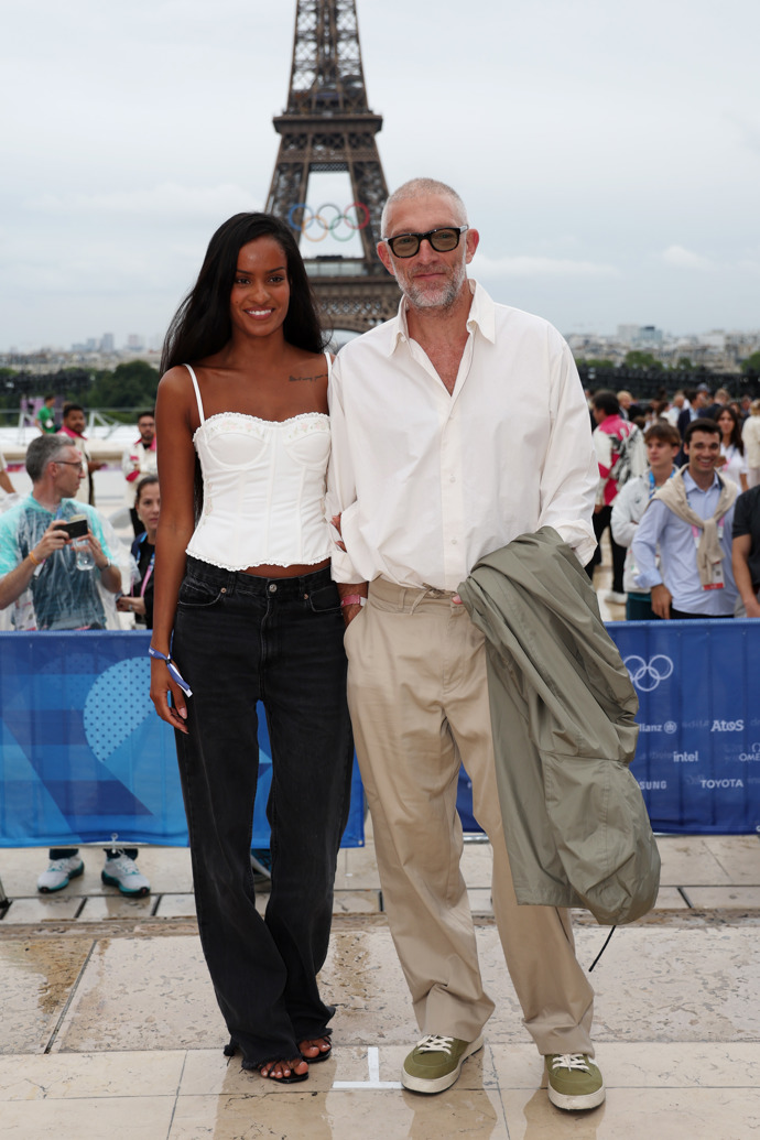  

Tina Kunakey a Vincent Cassel během zahájení olympiády v Paříži
