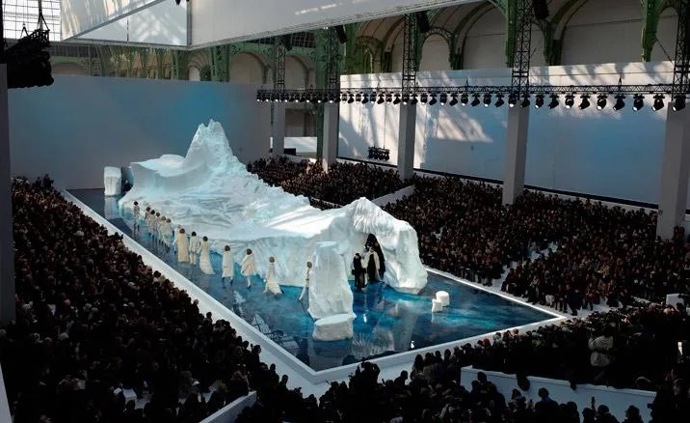 Chanel A/W 2010
