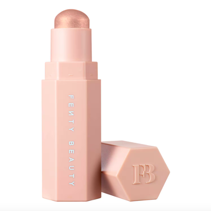  

Rozjasňující tyčinka Match Stix Shimmer Skinstick, ods. Starstruck, Fenty Beauty, 760 Kč, prodává Sephora
