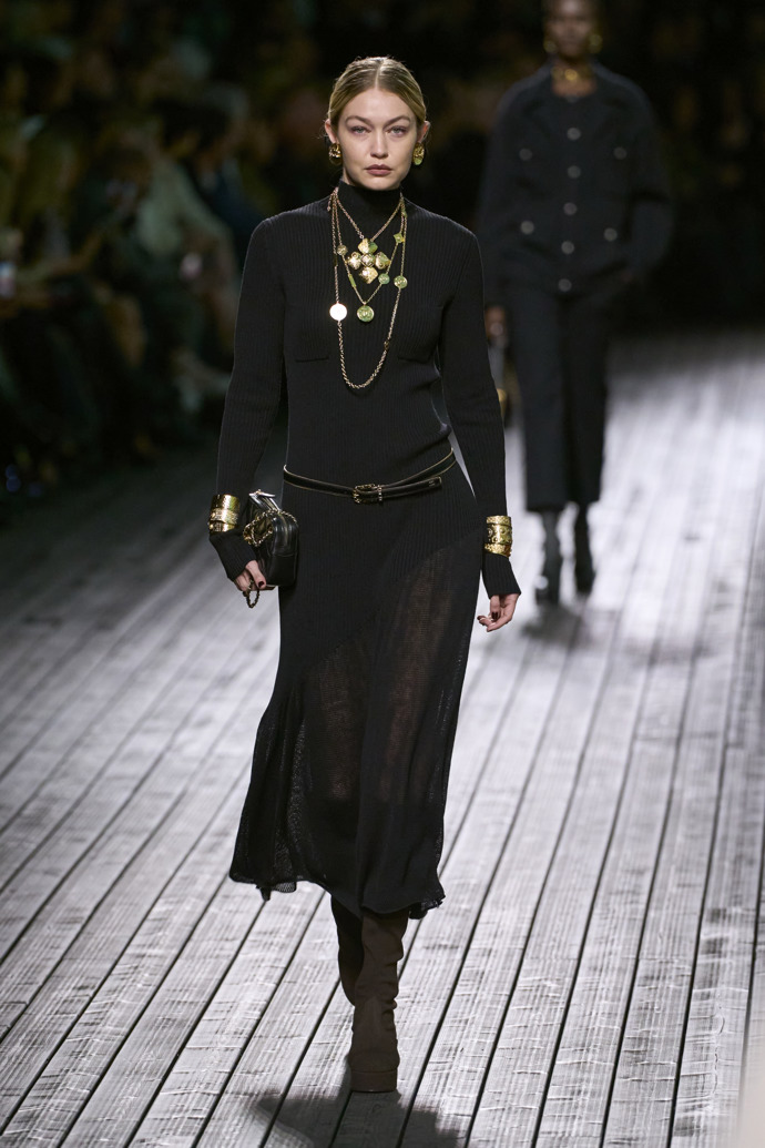  

Chanel
