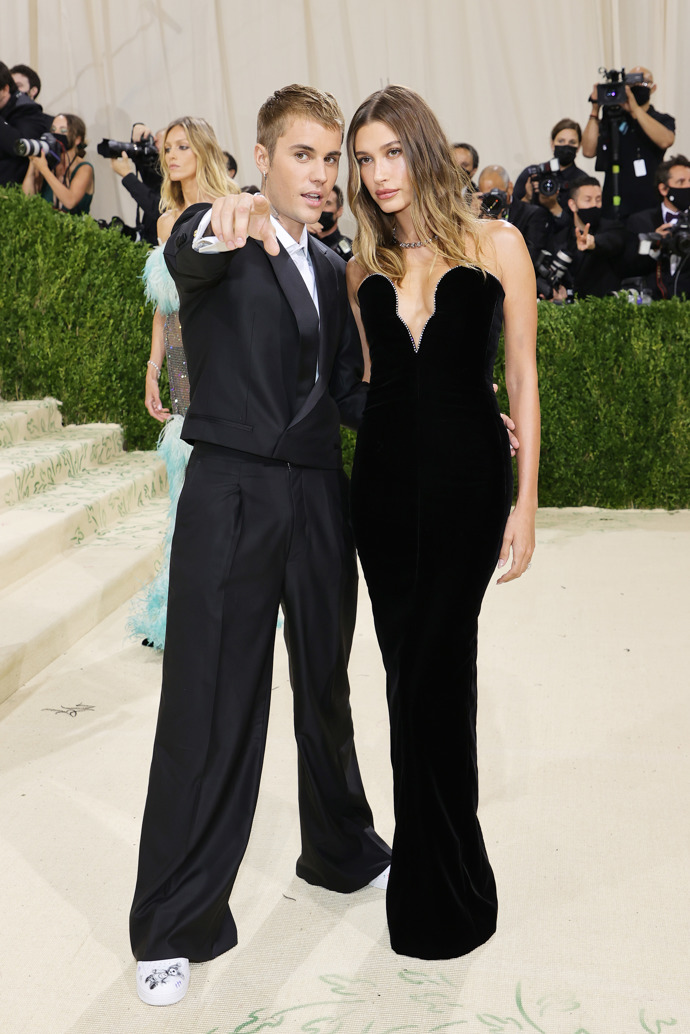  

Justin a Hailey Bieber v roce 2021 na Met Gala 
