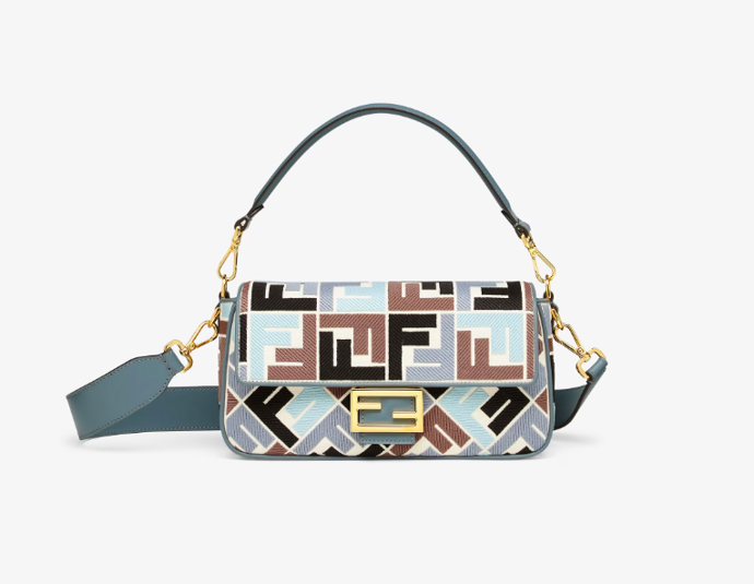  

Baguette Multicolour canvas bag with FF embroidery, Fendi, 70 900 Kč

