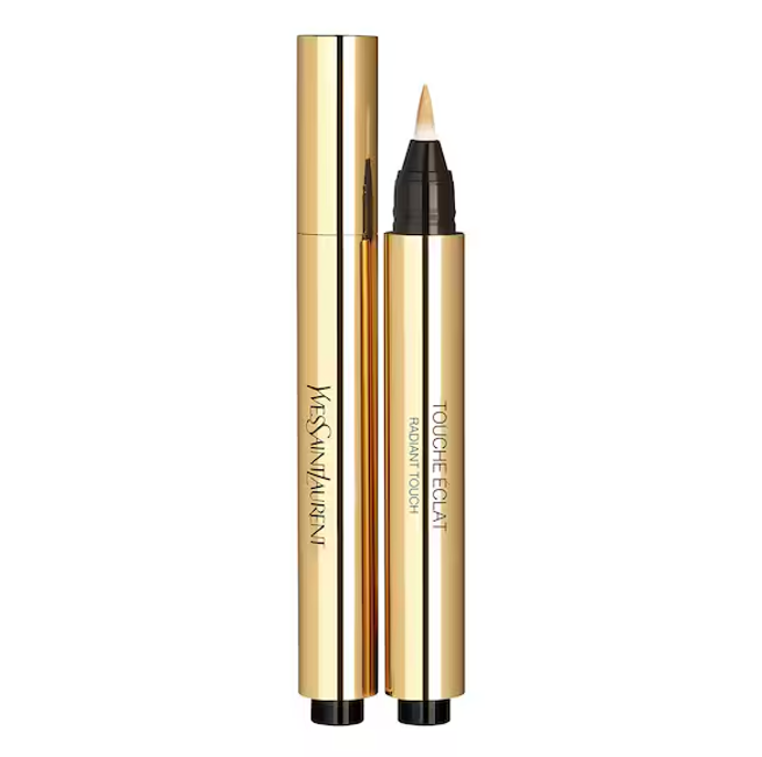  

Rozjasňující korektor v peru Touche Éclat, YSL, 1250 Kč
