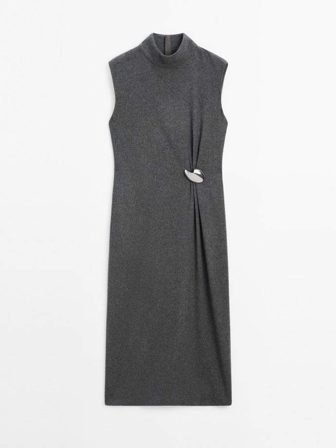 Midi šaty s detailem brože, Massimo Dutti, 3 299 Kč