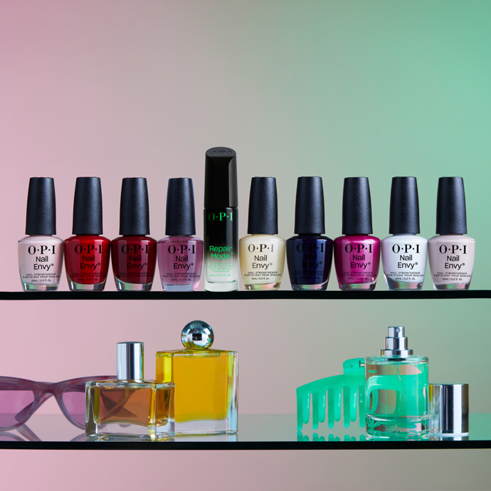 Repair Mode sérum, vyživující laky z řady Nail Envy, OPI