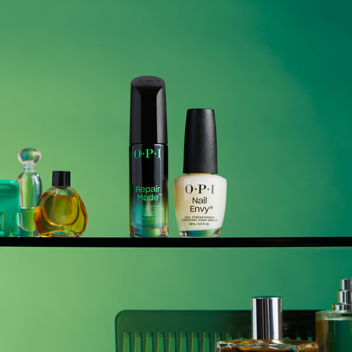 Repair Mode sérum, vyživující laky z řady Nail Envy, OPI