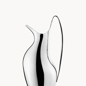 Džbánek z nerezové oceli Henning Koppel, Georg Jensen, 7 499 Kč, prodává Westwing Džbánek z nerezové oceli Henning Koppel, Georg Jensen, 7 499 Kč, prodává Westwing