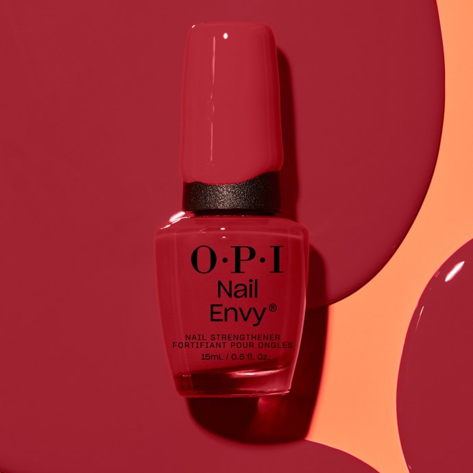 Vyživující laky z řady Nail Envy, OPI