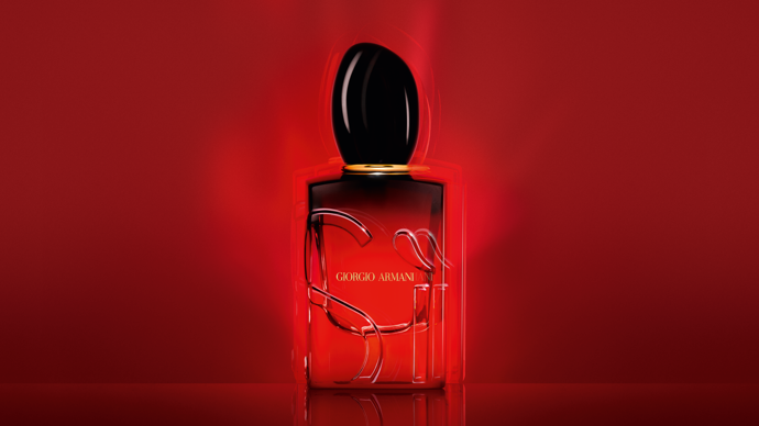 Nový parfém Sì Passione Eau de Parfum Intense od Armani Beauty