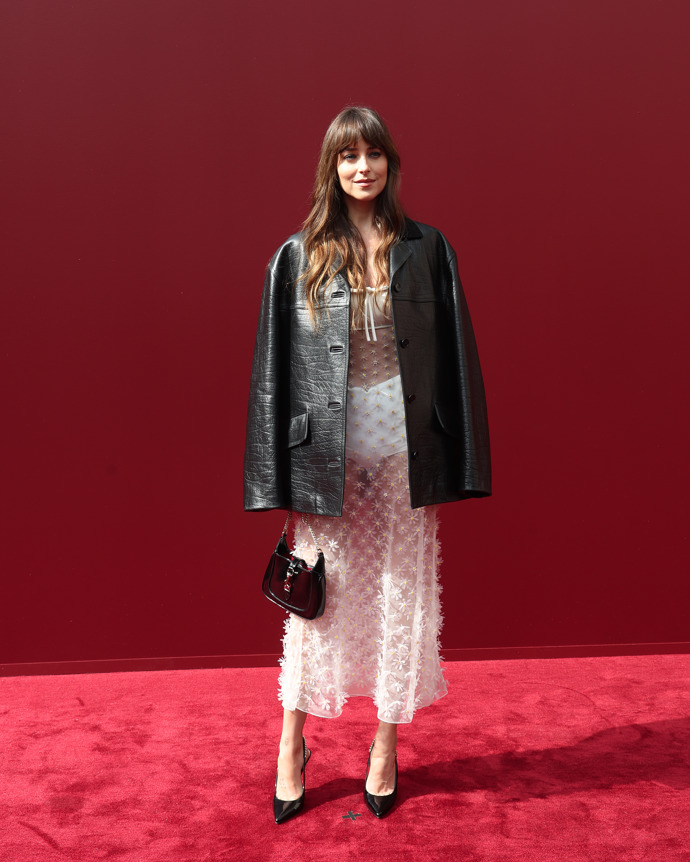  Dakota Johnson na Milano Fashion Week 