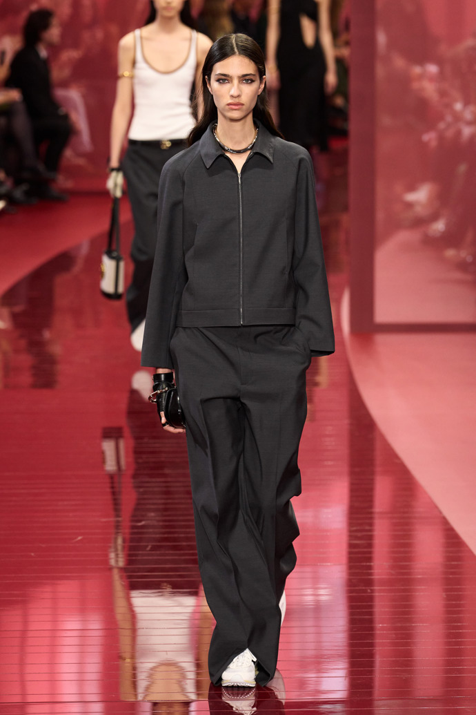  Prohlédněte si kolekci Gucci Spring Summer 2025...