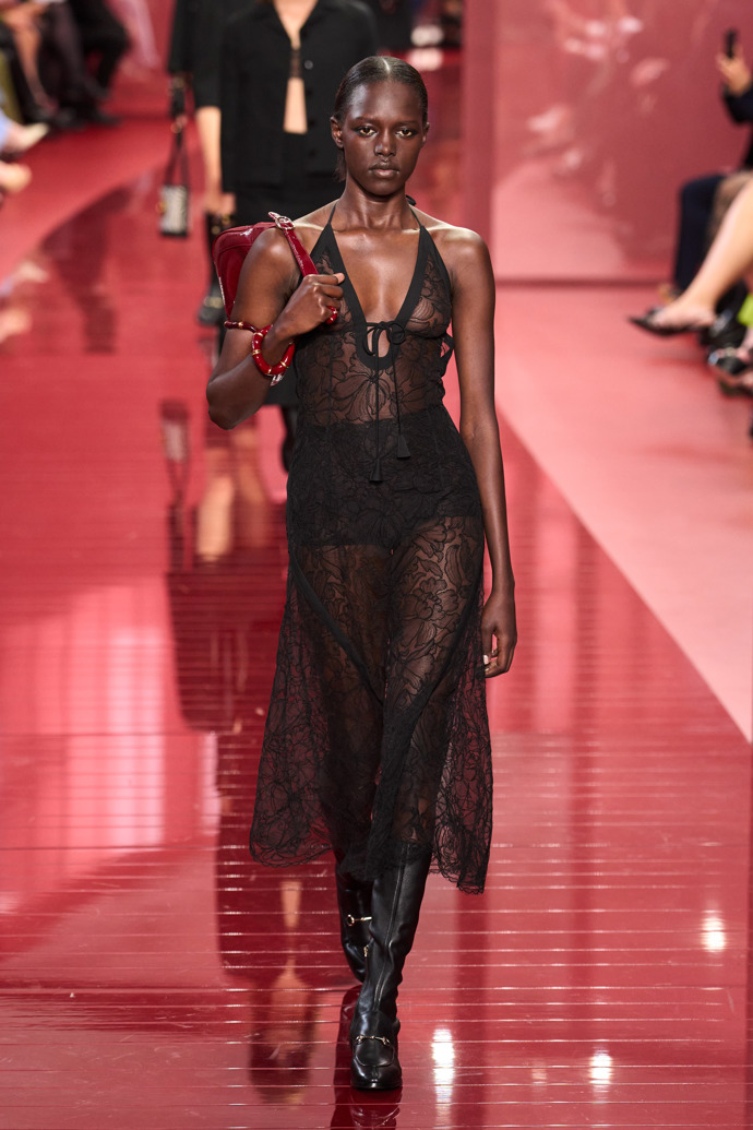  Prohlédněte si kolekci Gucci Spring Summer 2025...