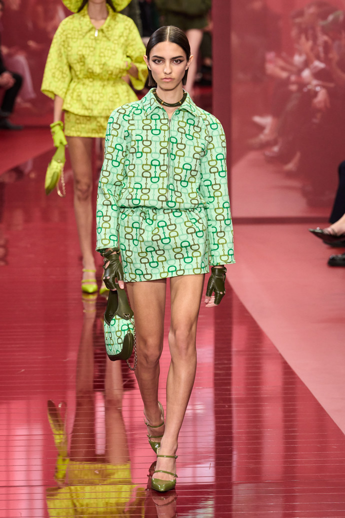  Prohlédněte si kolekci Gucci Spring Summer 2025...