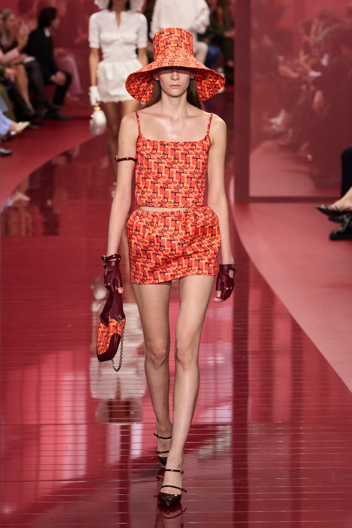  Prohlédněte si kolekci Gucci Spring Summer 2025...