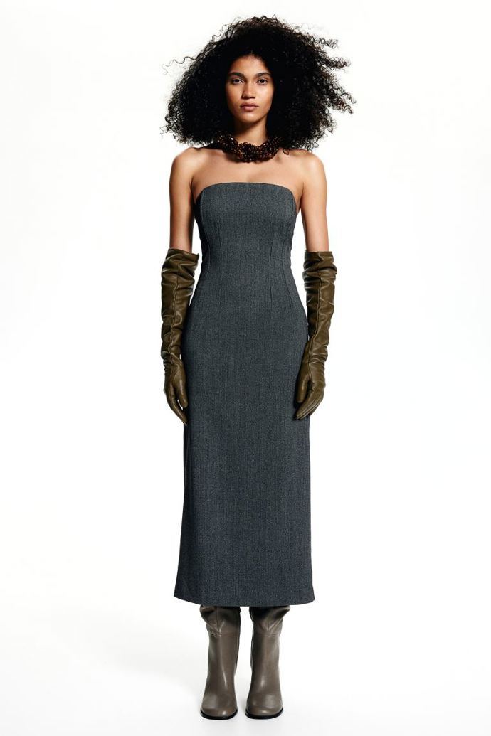 Šaty bandeau, H&M, 1 199 Kč