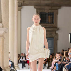 Prohlédněte si kolekci Sportmax Spring Summer 2025... Prohlédněte si kolekci Sportmax Spring Summer 2025...
