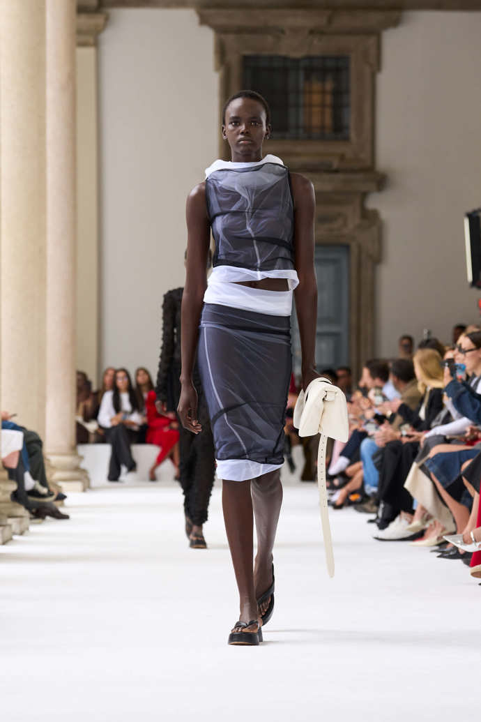  Prohlédněte si kolekci Sportmax Spring Summer 2025...