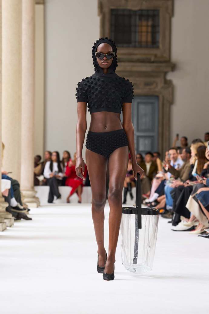  Prohlédněte si kolekci Sportmax Spring Summer 2025...
