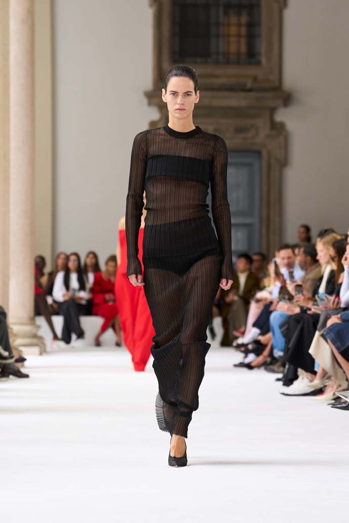  Prohlédněte si kolekci Sportmax Spring Summer 2025...