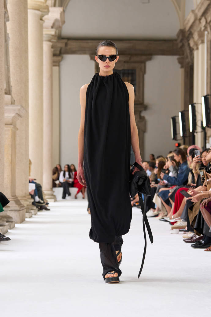 Prohlédněte si kolekci Sportmax Spring Summer 2025...