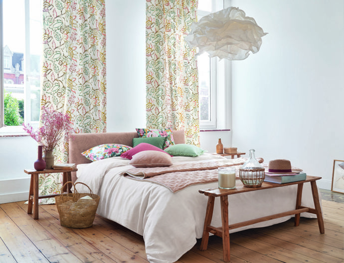 Přehoz Alpilles od značky Casamance, k dostání v showroomu INNEX