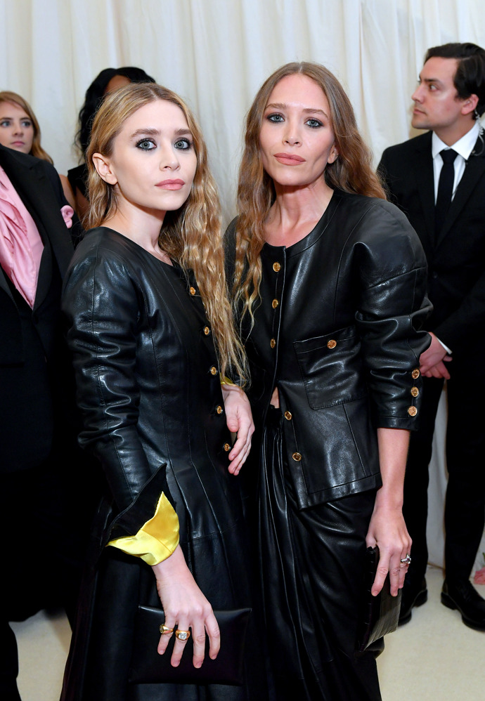 Mary-Kate a Ashley Olsen a jejich smudged eyeliner look