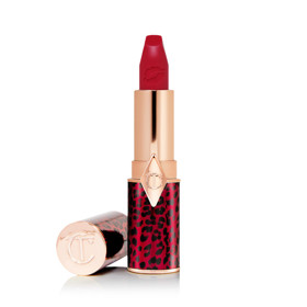 Hot Lips 2.0 – Rtěnka, 990 Kč, Sephora Hot Lips 2.0 – Rtěnka, 990 Kč, Sephora
