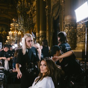  Eva Longoria na přehlídce L'Oréal Paris „Walk Your Worth“