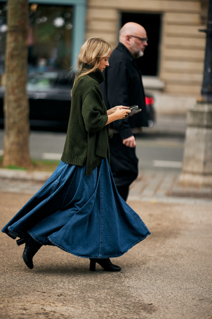 Áčková sukně, streetstyle