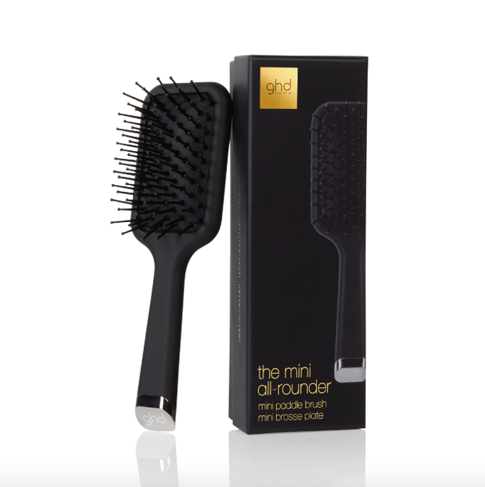  The Mini All-rounder, GHD, 670 Kč, součást Beauty Bagu pro držitele ELLE Beauty Ticket na letošní ELLEphorii