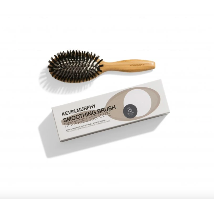  Uhlazující kartáč s pravými kančími štětinami Smoothing.Brush, Kevin Murphy, 1600 Kč