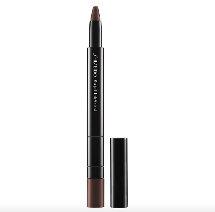  Multifunkční tužka na oči Kajal InkArtist, ods. Tea House, Shiseido, 790 Kč