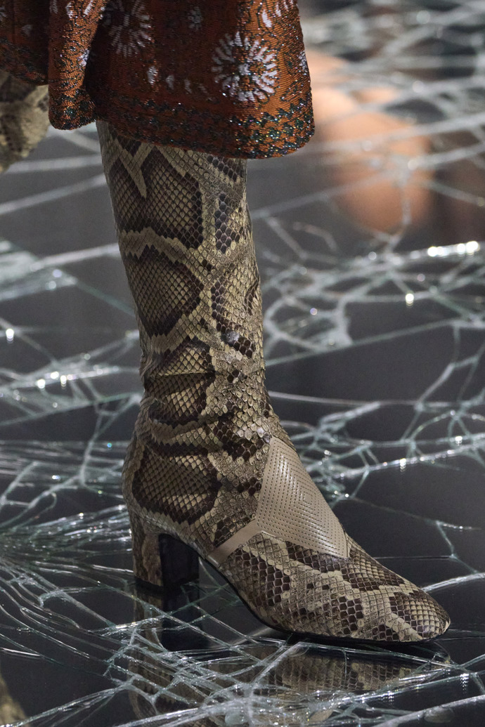  Valentino