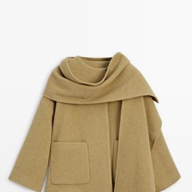  Pelerínový kabát s šálou, Massimo Dutti, 6599 Kč   