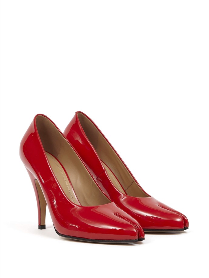  Tabi 110mm patent leather pumps, 956 eur, Maison Margiela, prodává Farfetch