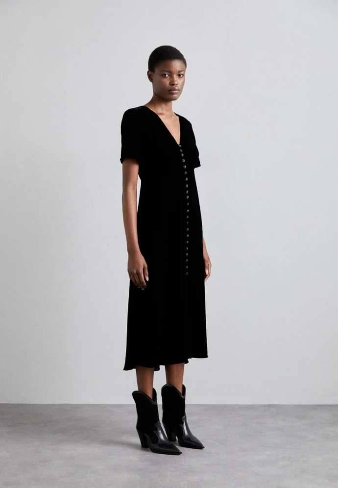 Koktejlové šaty, The Kooples, prodává Zalando, 8 280 Kč