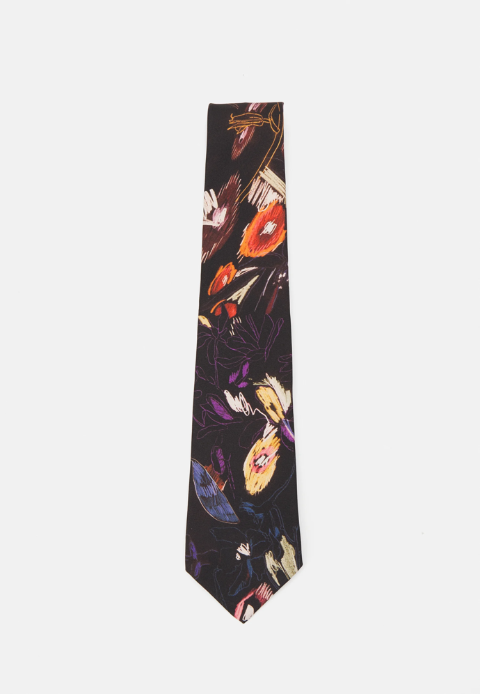  Kravata, Paul Smith, 3480 Kč, prodává Zalando