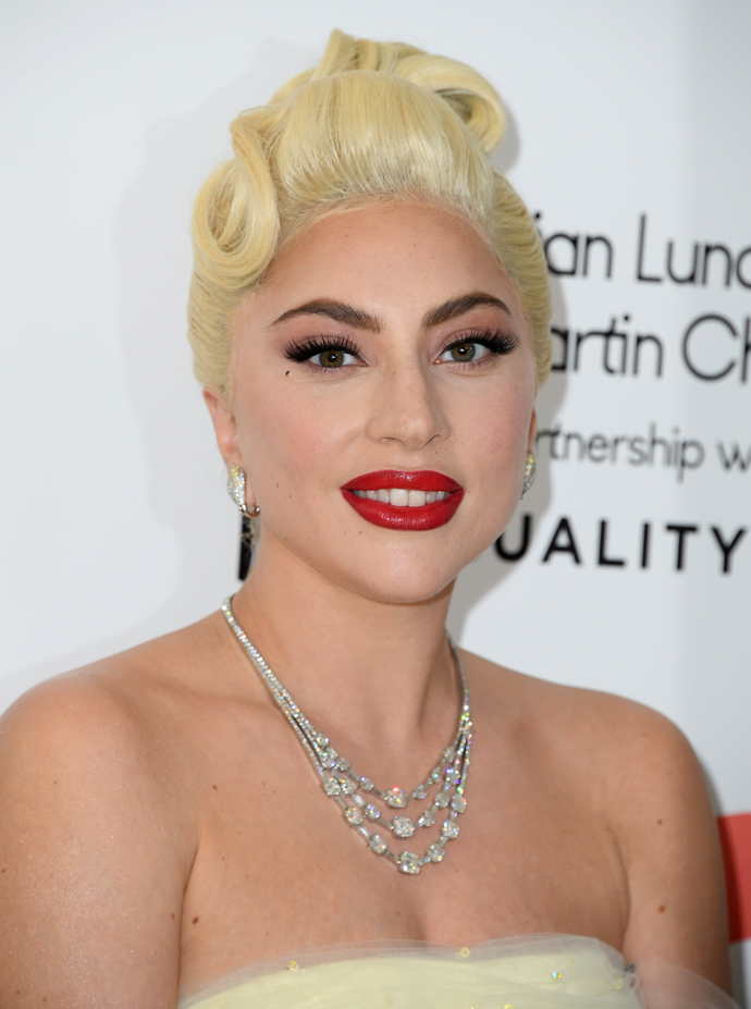 Celebrity, které nosí paruky a příčesy - Lady Gaga