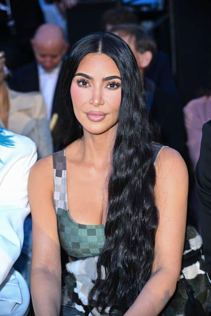  Celebrity, které nosí paruky a příčesy - Kim Kardashian