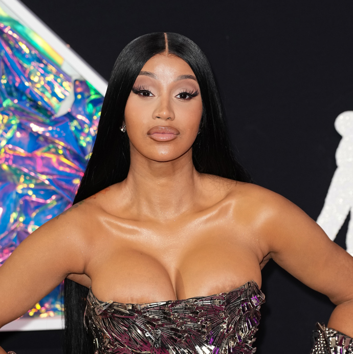  Hvězdy, které přiznaly menší i velké úpravy svého zevnějšku: Cardi B